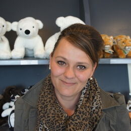 Leiterin Zooshop Sina Staschel