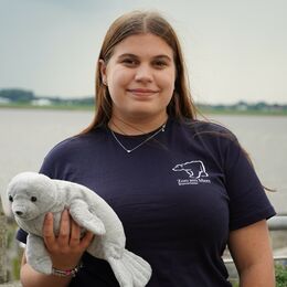FÖJ'lerin im Zoo am Meer, Lena Howald