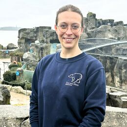 Tierarzt/Kurator Fabian Müller-Trefzer