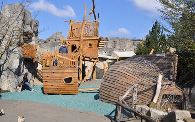 Gesamt-Ansicht des Spielplatzes im Zoo am Meer